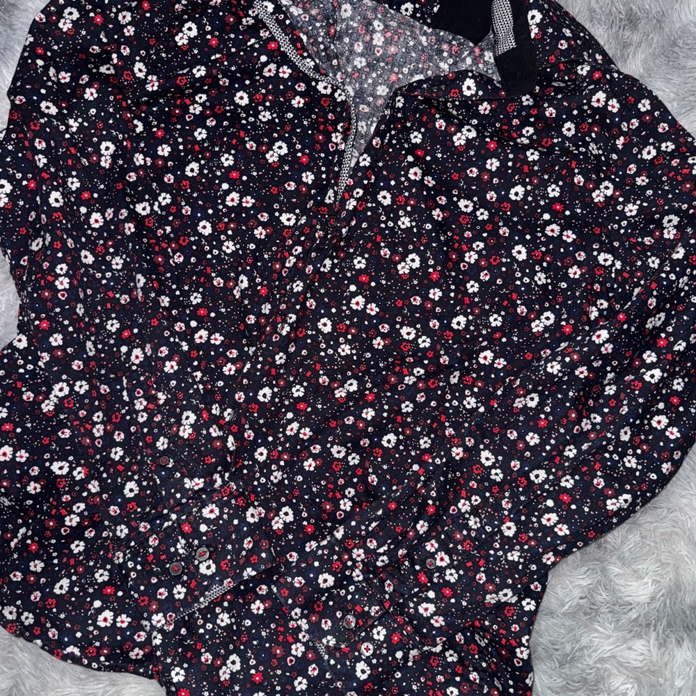 Denim & Flower Blue Long Sleeve Button Down (Fits like A Small)